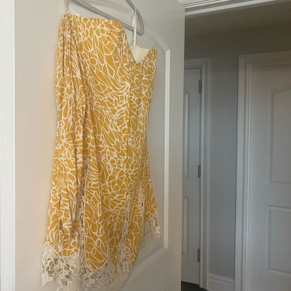 Lovers + Friends Fairy Off the Shoulder Dress - Picture 2 of 5